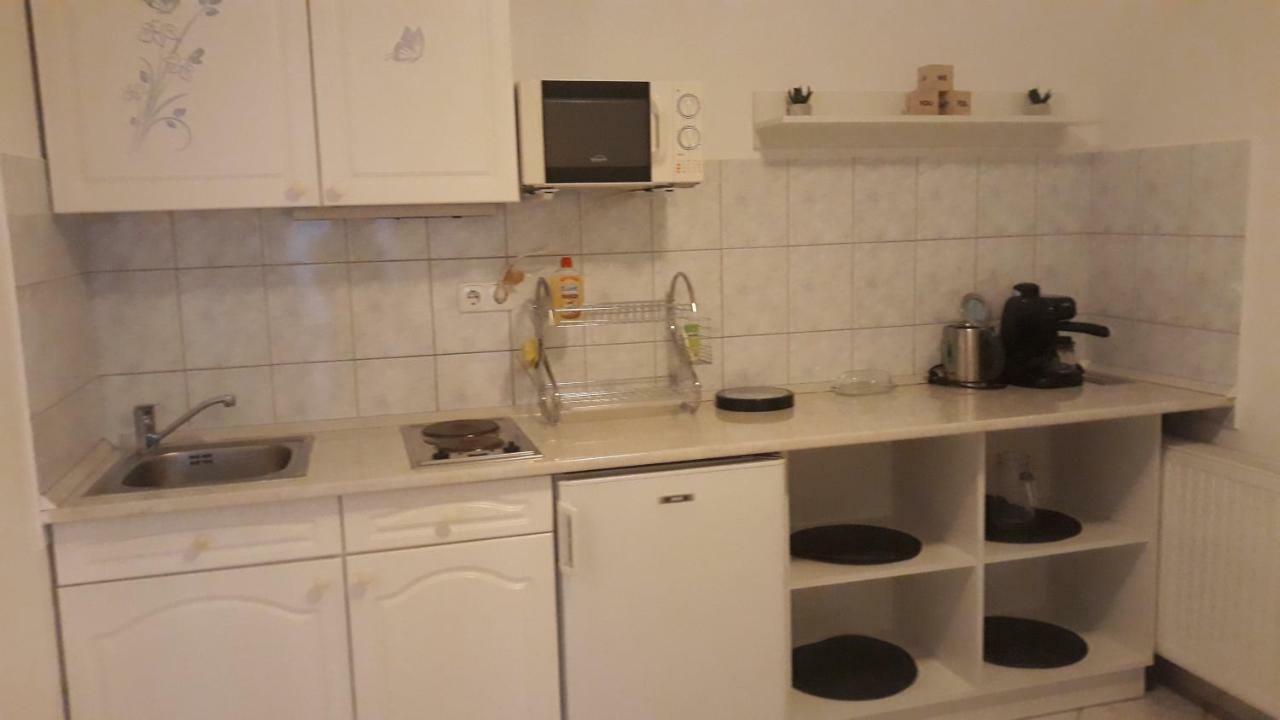 Szaloky Apartmanhaz 根尼斯迪亚斯 外观 照片